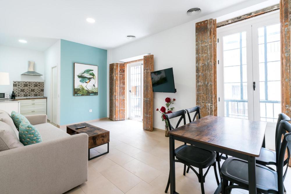 Olehousing-San Lorenzo Seville Luaran gambar